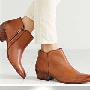 SAM EDELMAN Brown Petty Ankle Booties